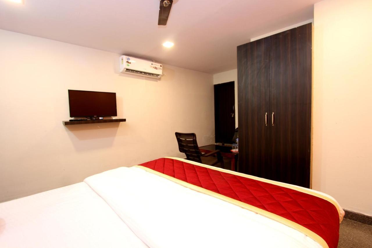 Oyo 4691 Sai Comforts Hotel Bangalore Bagian luar foto